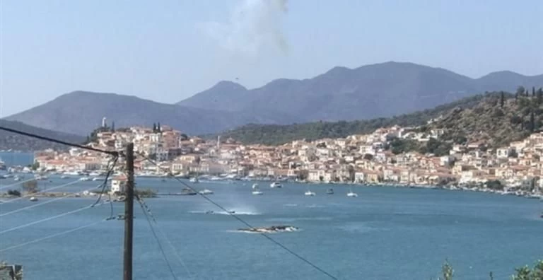 Δείτε τι απέμεινε από το μοιραίο ελικόπτερο στον Πόρο
